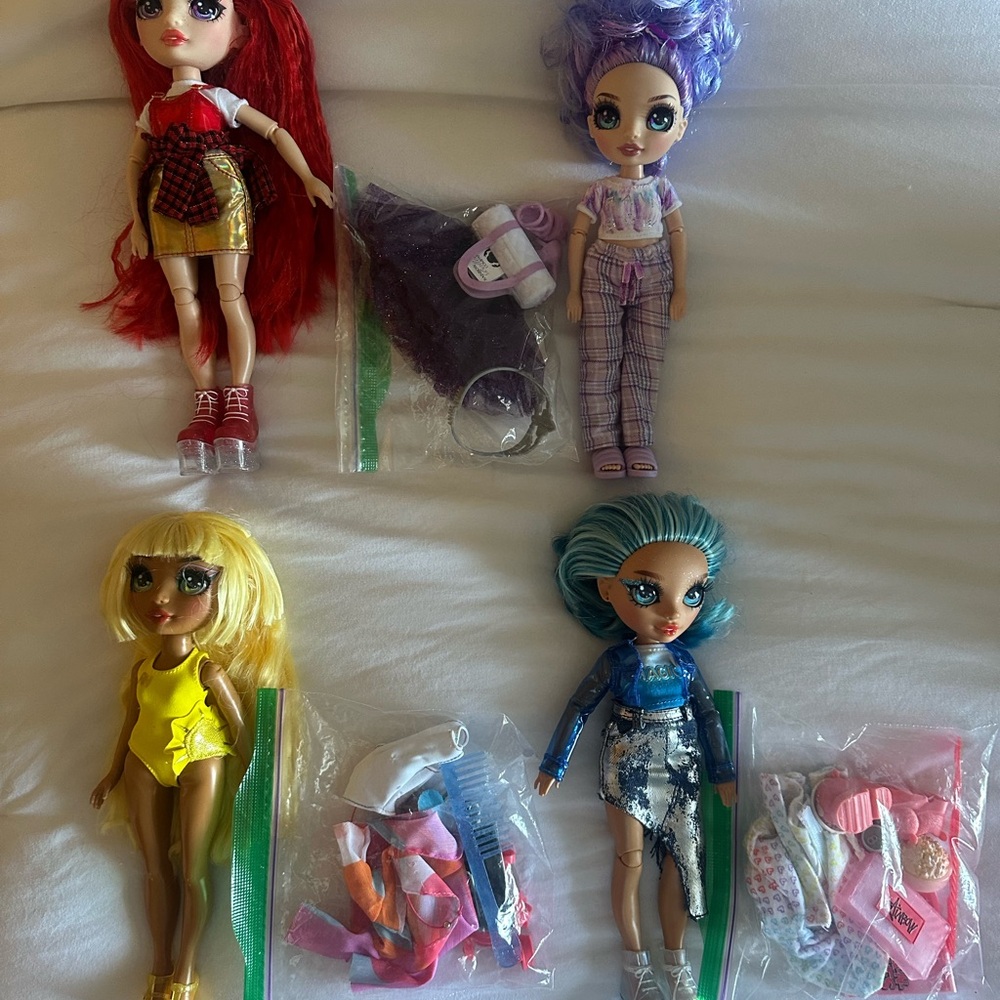 RAINBOW HIGH Doll Set with Accessories